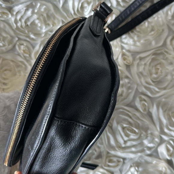 Tory Burch Black Crossbody Bag - Picture 3 of 15